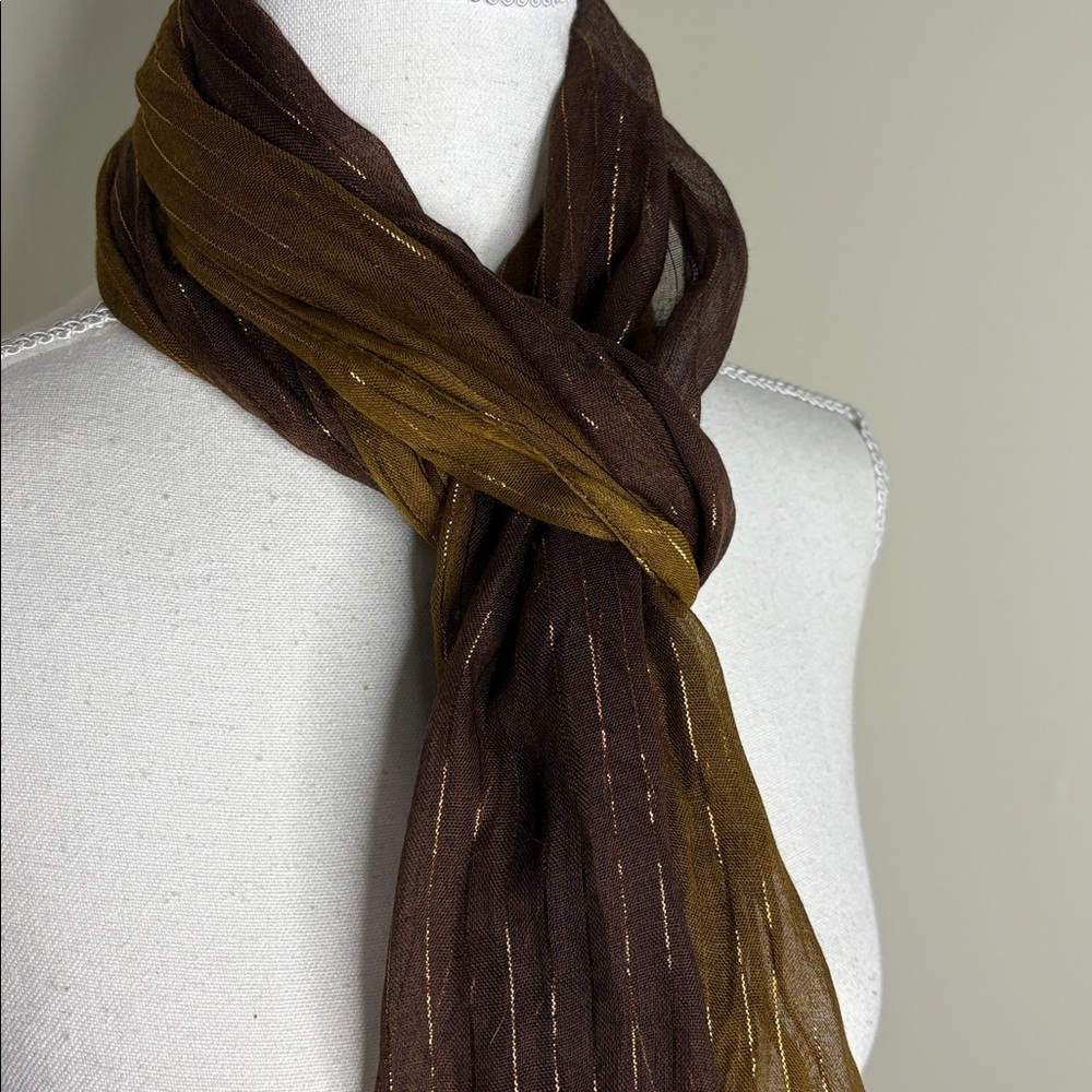 Elegant Brown and Gold Metallic Scarf - Picture 2 of 6
